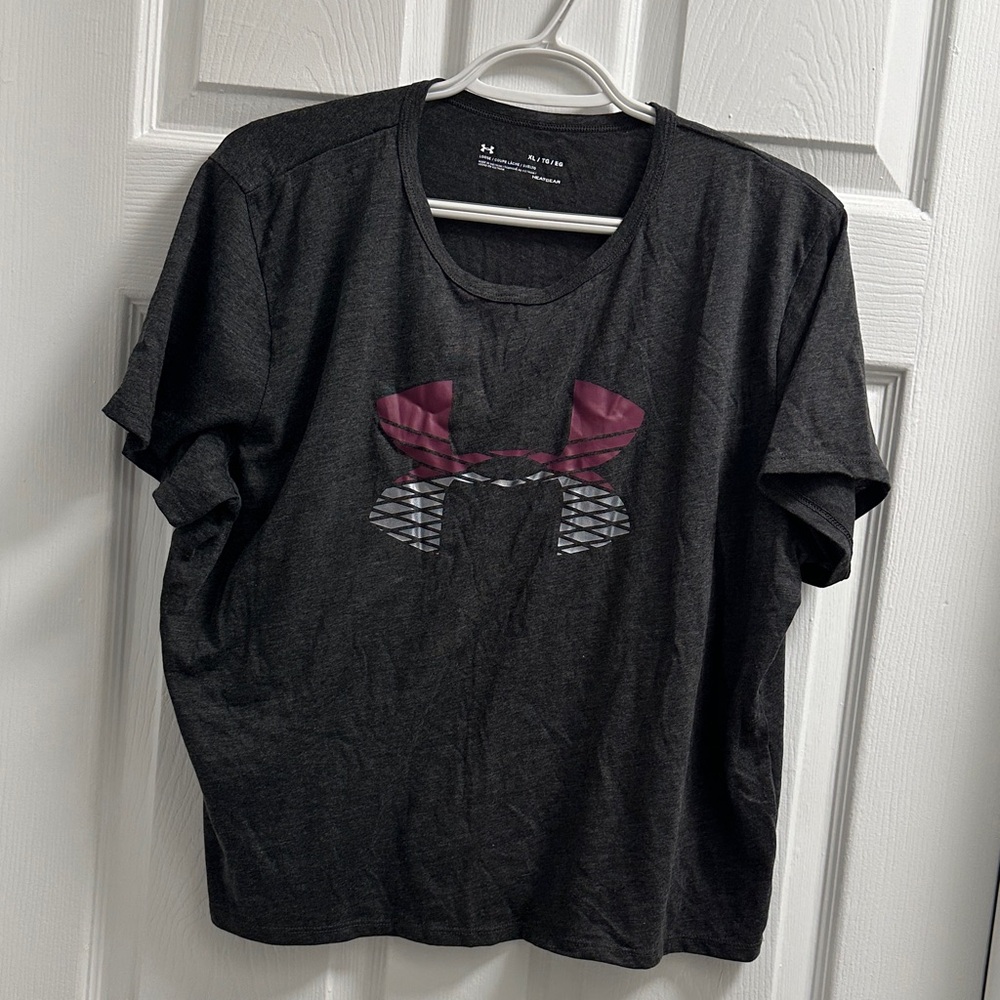 Under Armour Men's Charcoal and Burgundy Tee